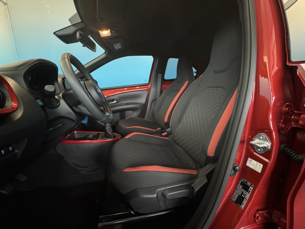 Toyota Aygo X Bi Tone Car-Play stoelverw. 1.0 VVT-i MT Premium 48689940-21.jpg | Autoservice Evers