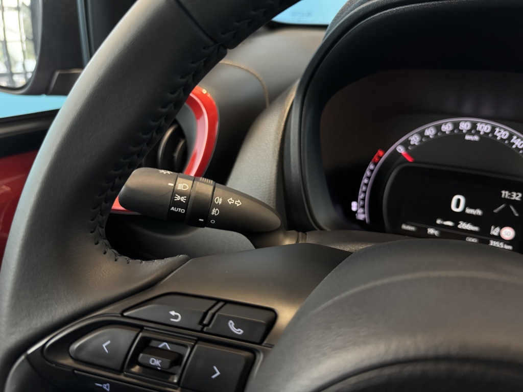 Toyota Aygo X Bi Tone Car-Play stoelverw. 1.0 VVT-i MT Premium 48689940-27.jpg | Autoservice Evers