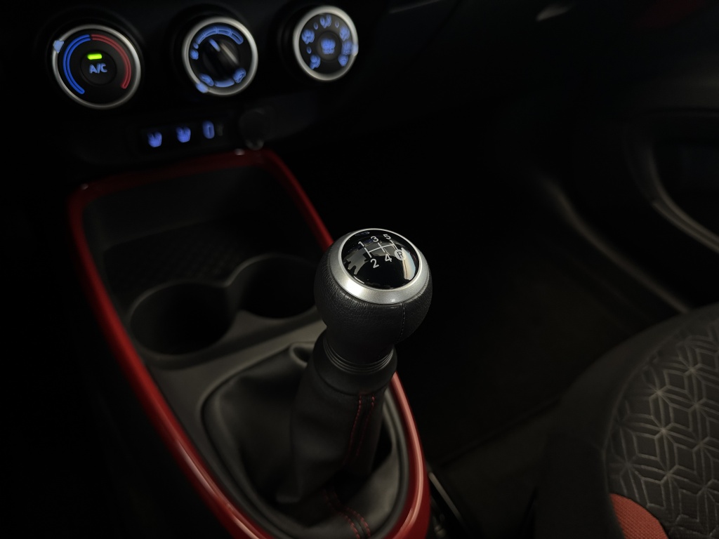 Toyota Aygo X Bi Tone Car-Play stoelverw. 1.0 VVT-i MT Premium 48689940-39.jpg | Autoservice Evers