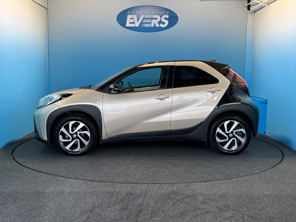 Toyota Aygo X Bi Tone Car-Play 1.0 VVT-i MT Premium 48693108-1.jpg | Autoservice Evers