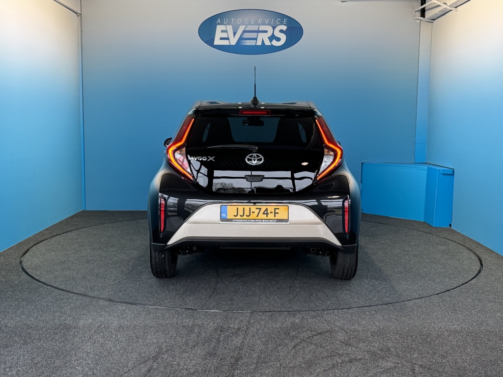 Toyota Aygo X Bi Tone Car-Play 1.0 VVT-i MT Premium 48693108-2.jpg | Autoservice Evers