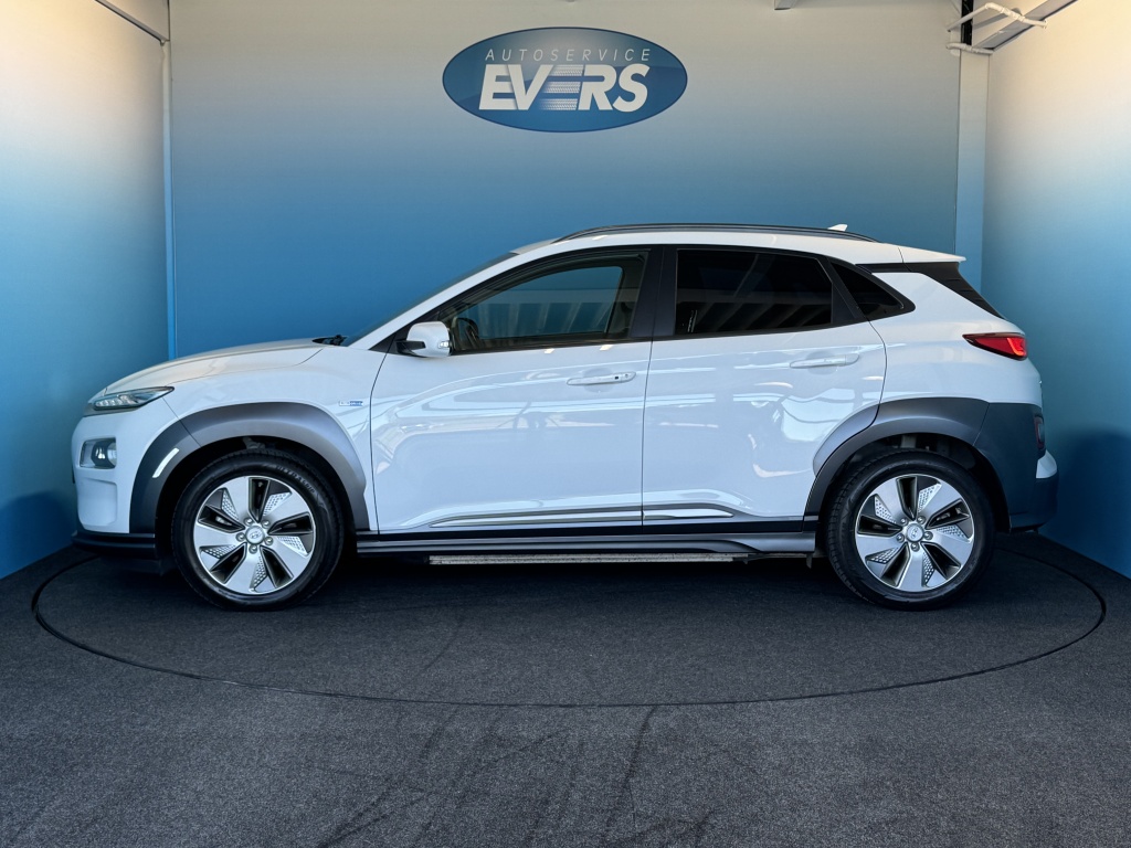 Hyundai Kona EV Premium 64 kWh 51211628-1.jpg | Autoservice Evers