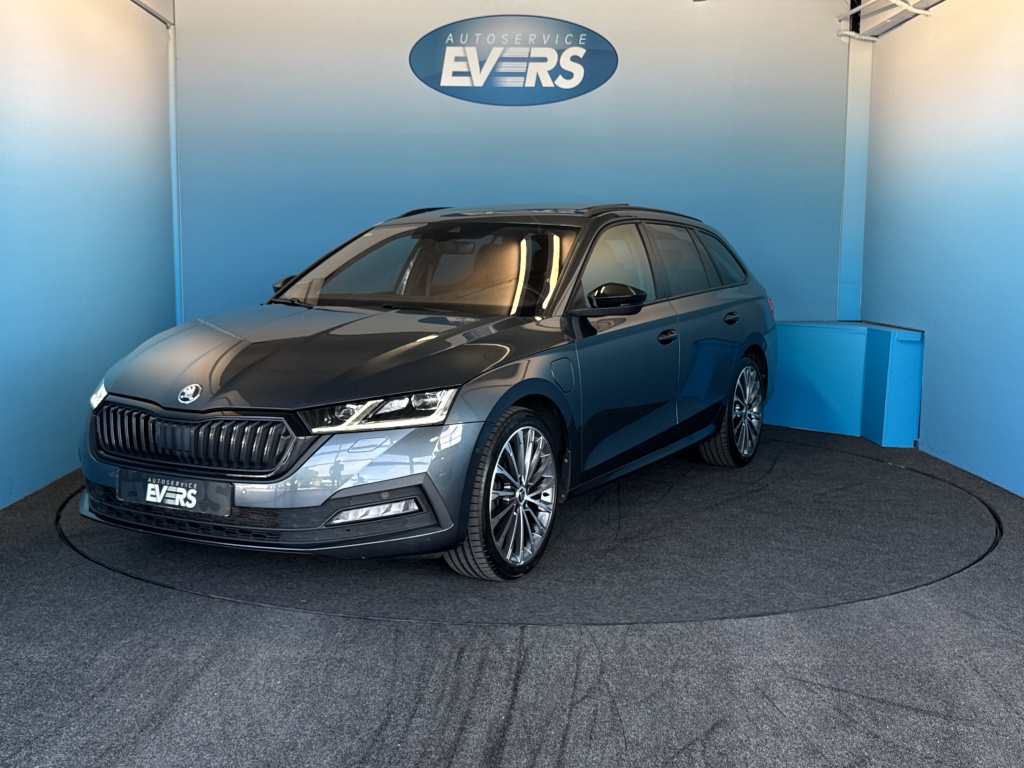 Škoda Octavia Combi 1.4 TSI PHEV RS iV Business AUTOMAAT 55058665-0.jpg | Autoservice Evers