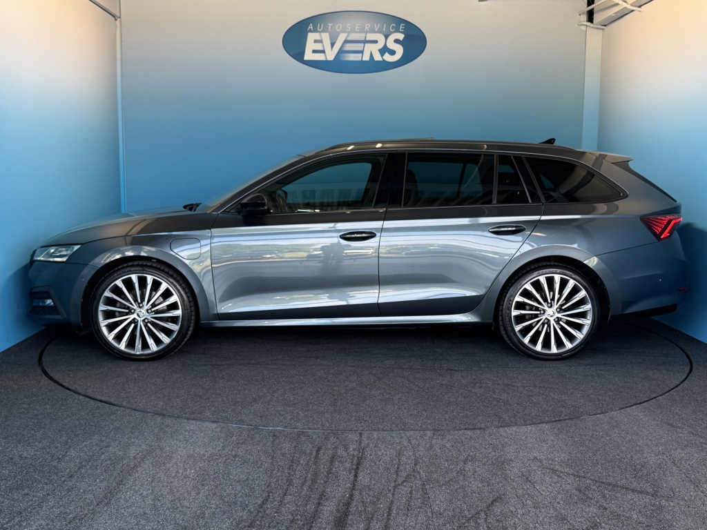 Škoda Octavia Combi 1.4 TSI PHEV RS iV Business AUTOMAAT 55058665-1.jpg | Autoservice Evers