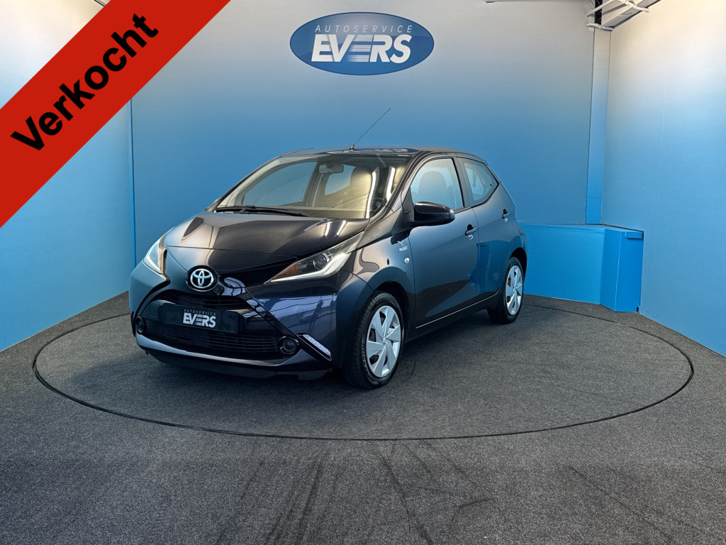 Toyota Aygo 1.0 VVT-i x-play, Airco, Camera, Scherm, 5-Deurs 56625778-0.jpg | Autoservice Evers
